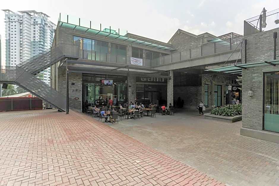 Five Studio - Empire Damansara