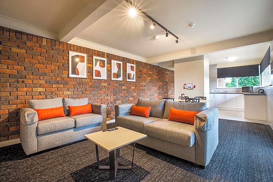 Nightcap at Manhattan Hotel