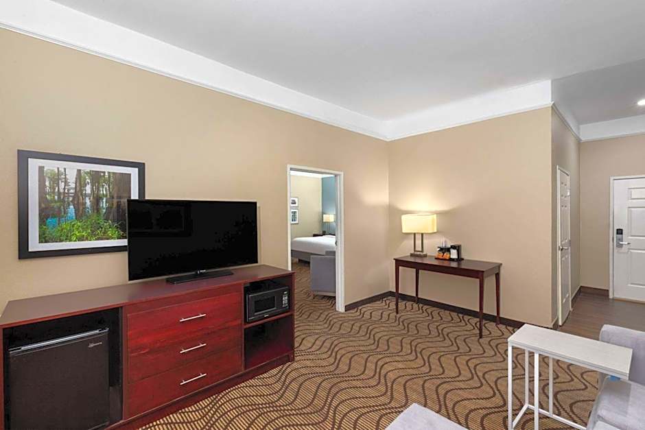 La Quinta Inn & Suites by Wyndham Houma