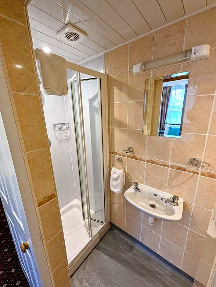 The George Guest House