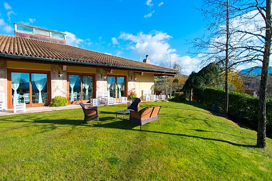 Valle Dell'Aquila Country House