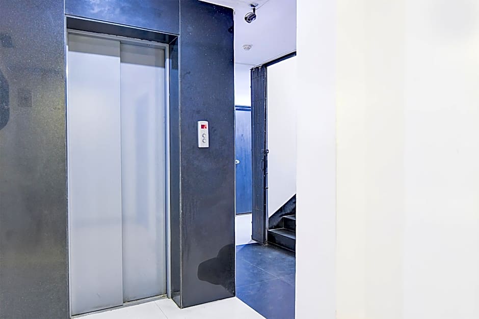 FabHotel Ballygunge Luxury - Behind Punjab Club