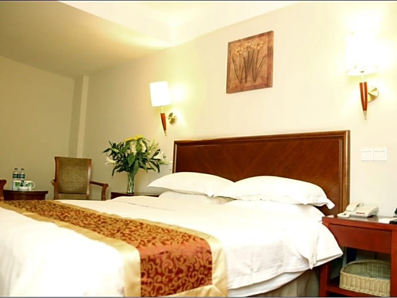 GreenTree Inn Suzhou Railway Station South Square Humble Administrator's Garden Business Hotel