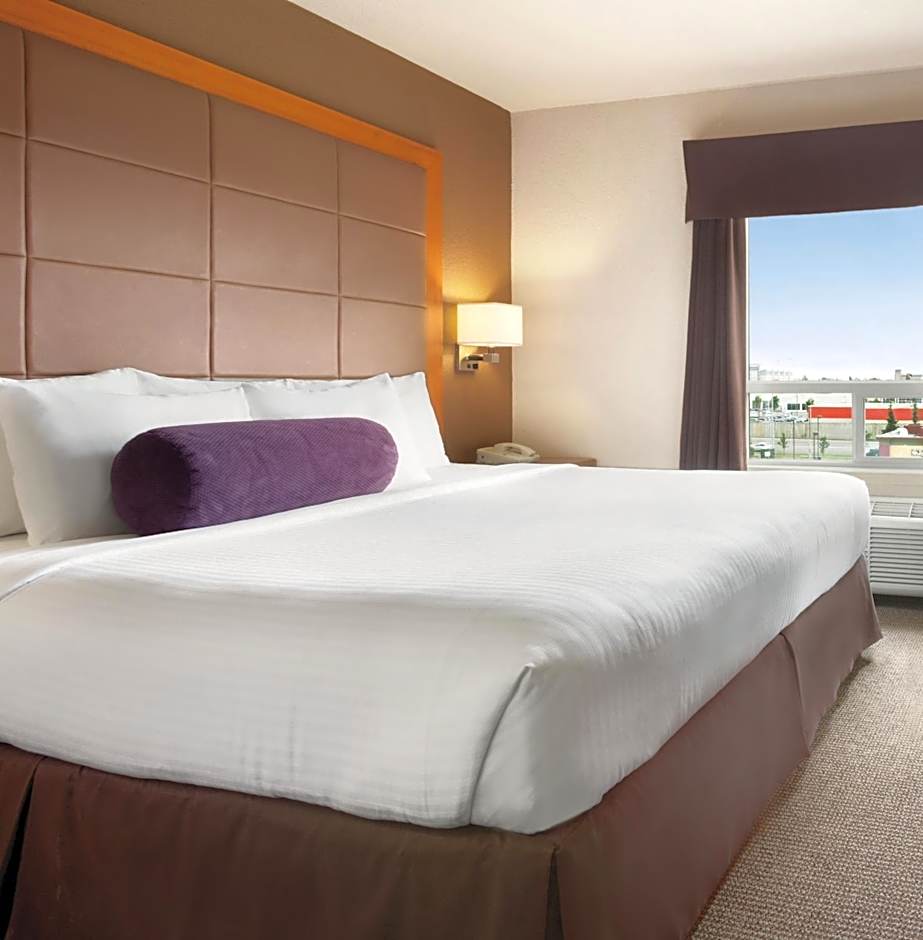 Days Inn by Wyndham Calgary Airport