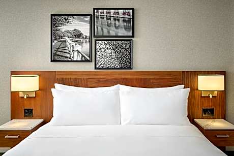 Patio, 2 Bedroom Apartment, Bedroom 1: 1 King, Bedroom 2: 1 King, Sofa bed, Patio