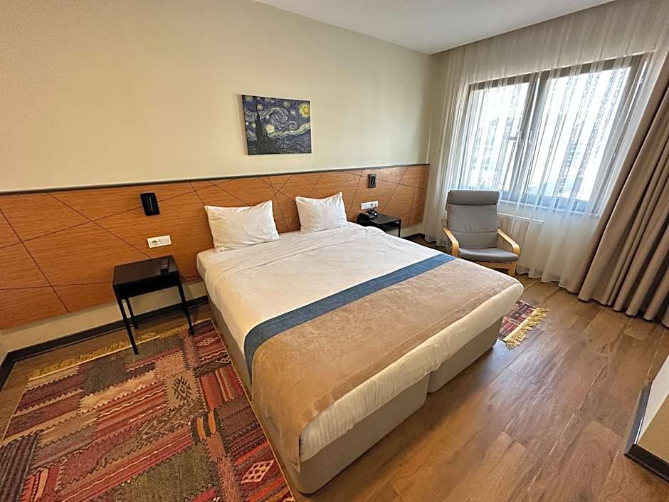 N'ALA OTEL
