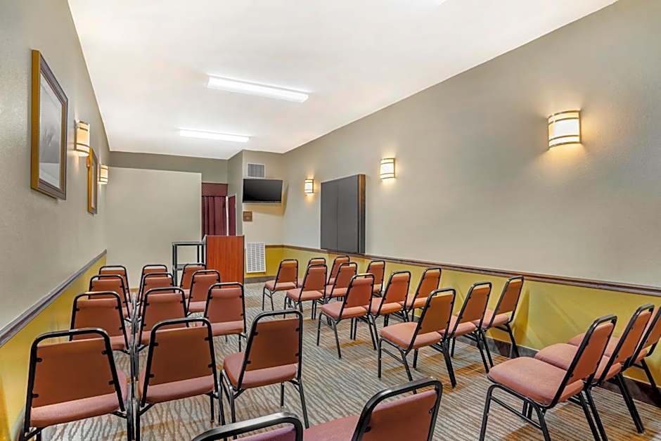 Comfort Suites Montgomery East Monticello Dr.