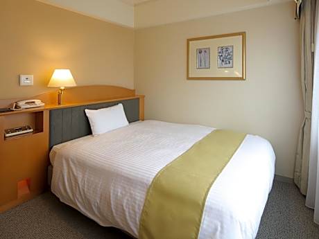 Standard Single - Smoking