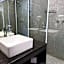 Suite with Hot and Cold Air Conditioning
