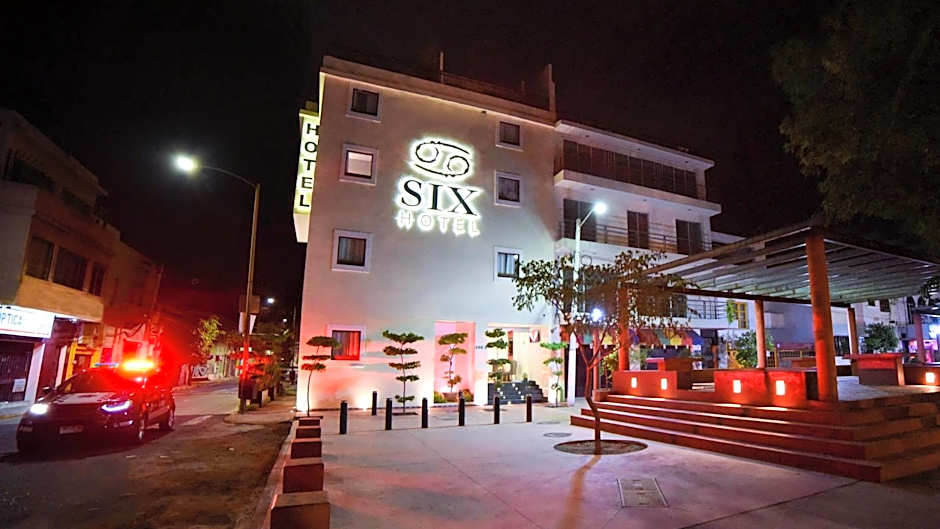 Six Hotel Guadalajara Expiatorio