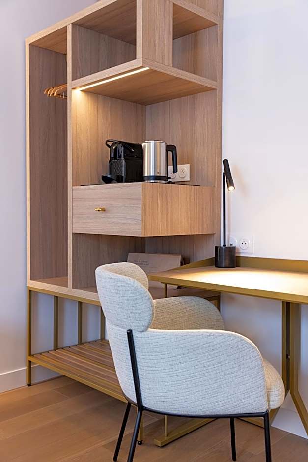 Hôtel Kyriad Prestige Paris Asnieres