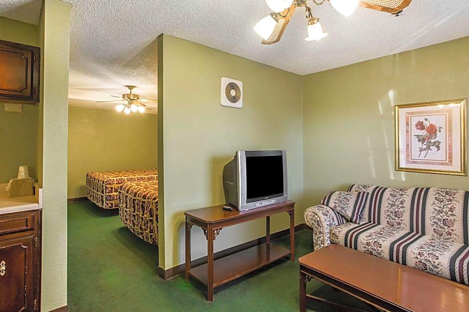 Rodeway Inn & Suites Smyrna