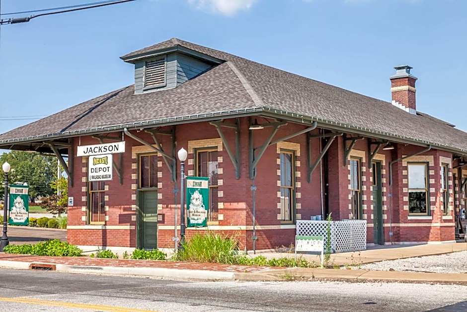 Days Inn by Wyndham Jackson