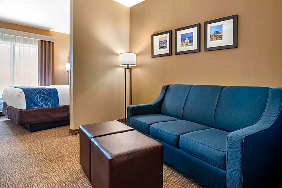 Comfort Suites  Pell CIty near Logan Martin Lake