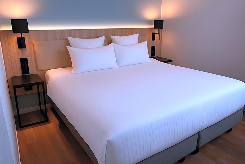 Campanile Reims Centre - Cathedrale