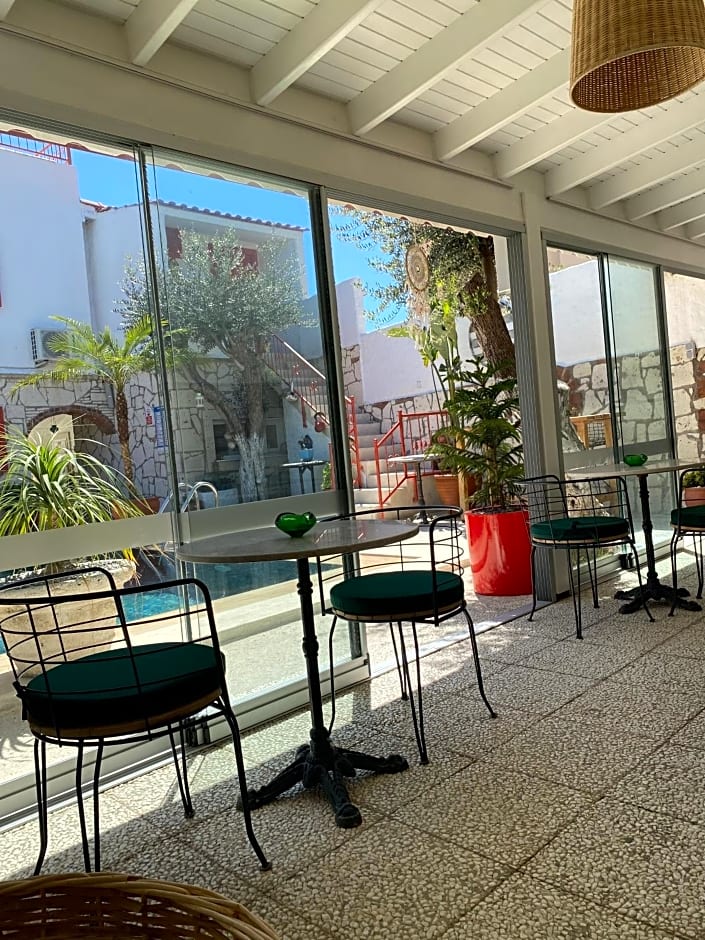 BADEMİÇİ OTEL