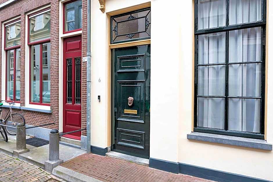 Zocher6 BnB a monumental town house in the city center