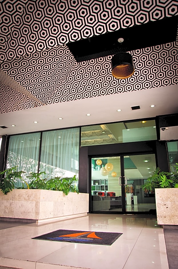 Hotel Portonovo Plaza Expo