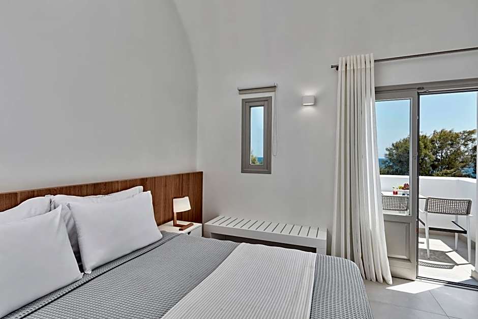 Photo 1 of 3 of Beachfront