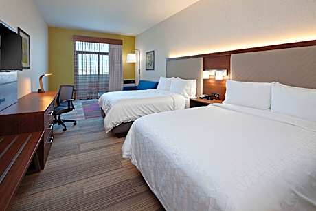 Standard Room with Two Queen Beds