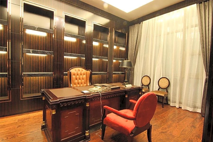 Howard Johnson by Wyndham Tianzhu Plaza Fuyang