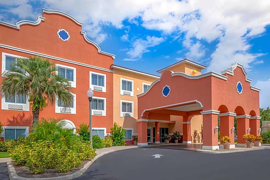 Comfort Suites Lady Lake - The Villages