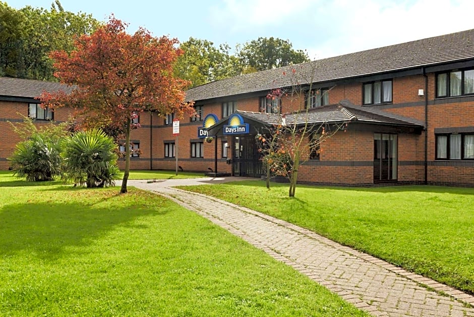 Days Inn by Wyndham Warwick North M40