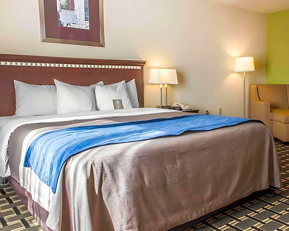Comfort Inn & Suites Elk City South