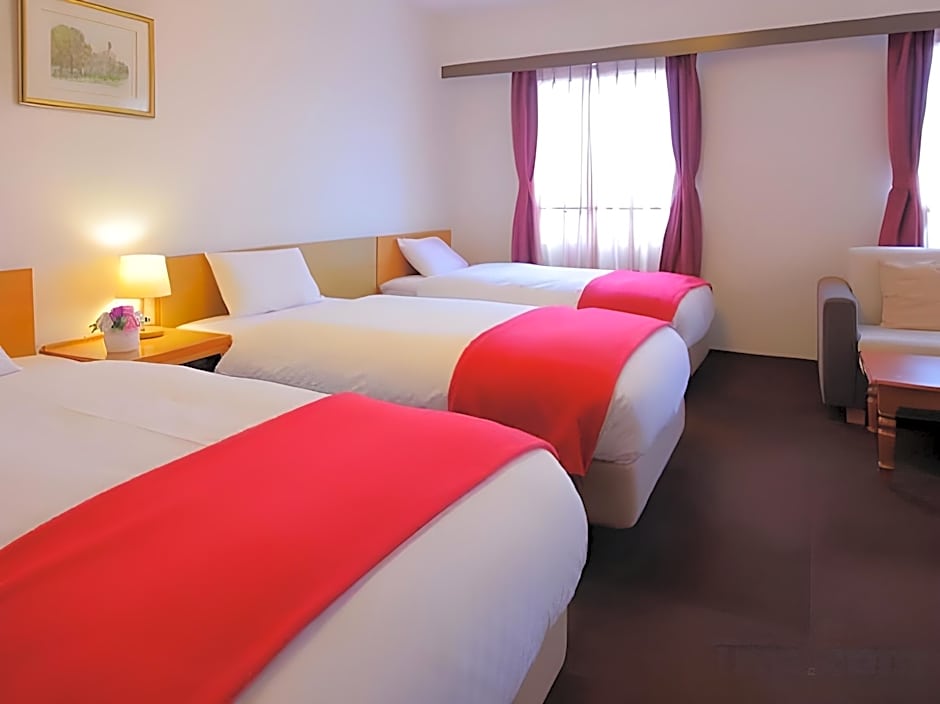 Hotel Claire Higasa