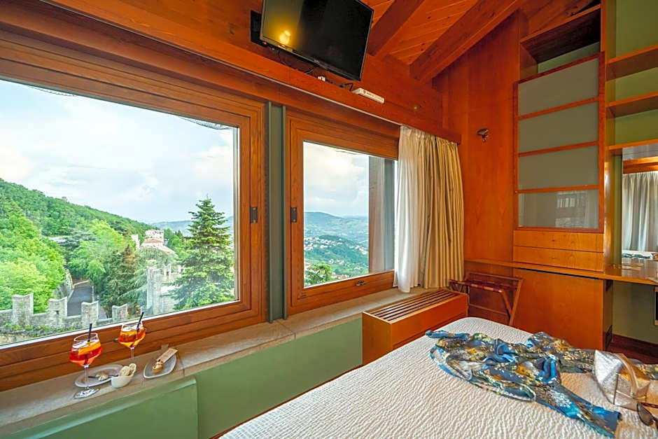 Hotel Cesare