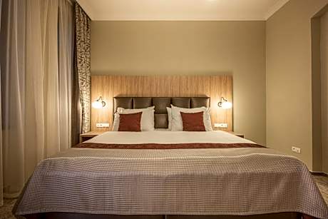 Deluxe Junior Suite with Spa Access