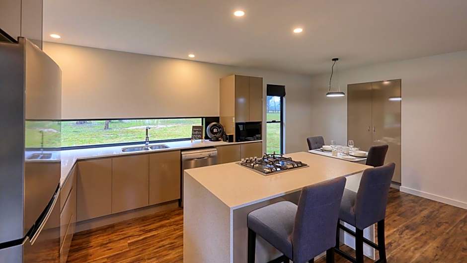 Quaffers on Storm King