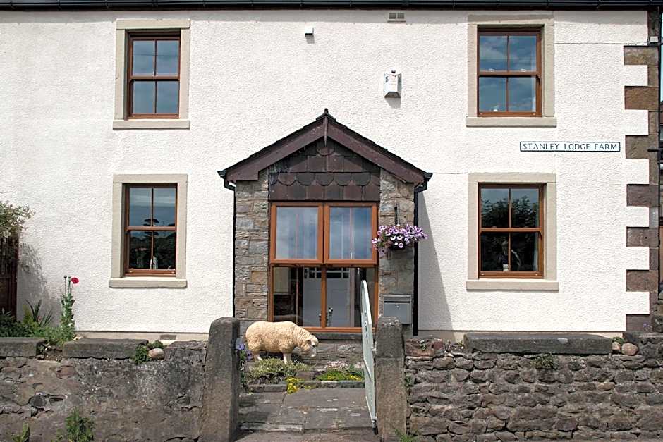 Stanley Lodge Farmhouse