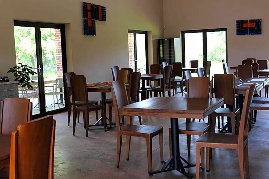 Esther's Country Lodge