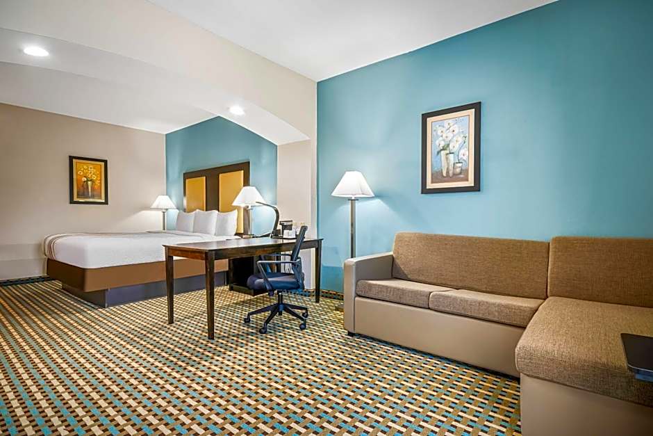 La Quinta by Wyndham Stonington-Mystic Area