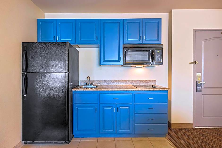 Country Inn & Suites by Radisson, Red Wing, MN