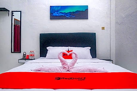 RedDoorz near Alun Alun Klaten