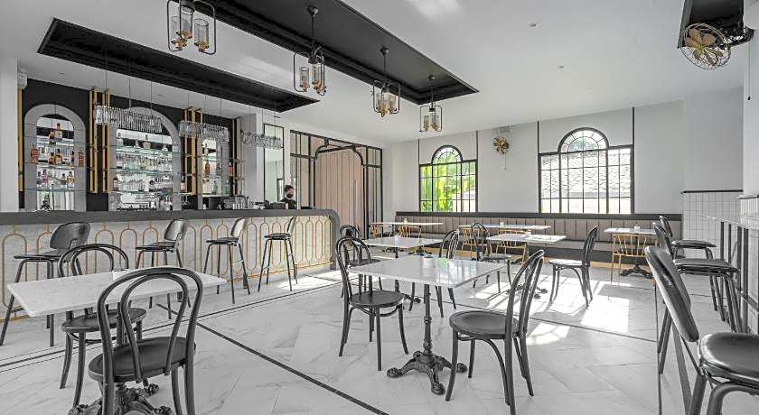 Ratri Hotel Phuket Old Town