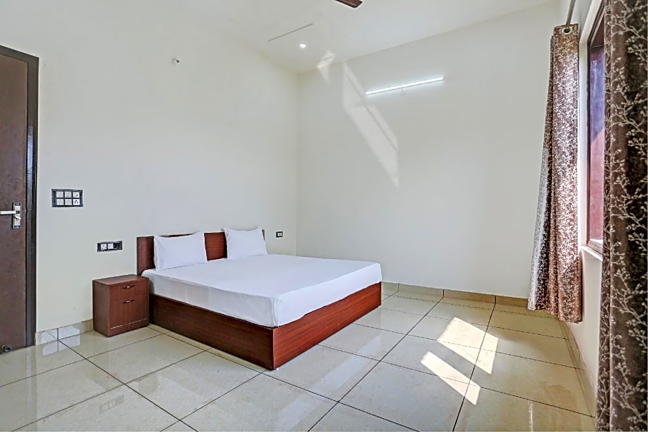 Super Hotel O Park Inn Near Parashuram Chowk