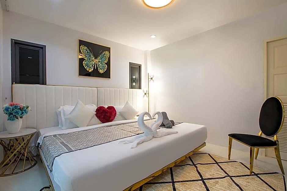 Nariya Bayfront Phuket