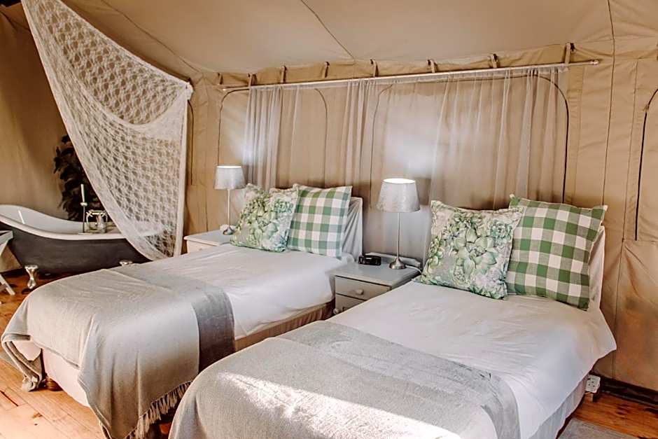 Chandelier Game Lodge