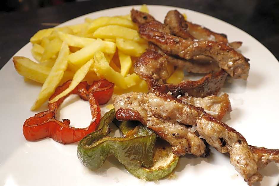 Hostal Restaurante Benalup Golf