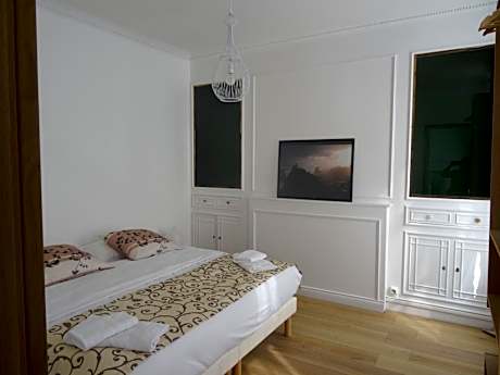 Deluxe Apartment - 1st Floor