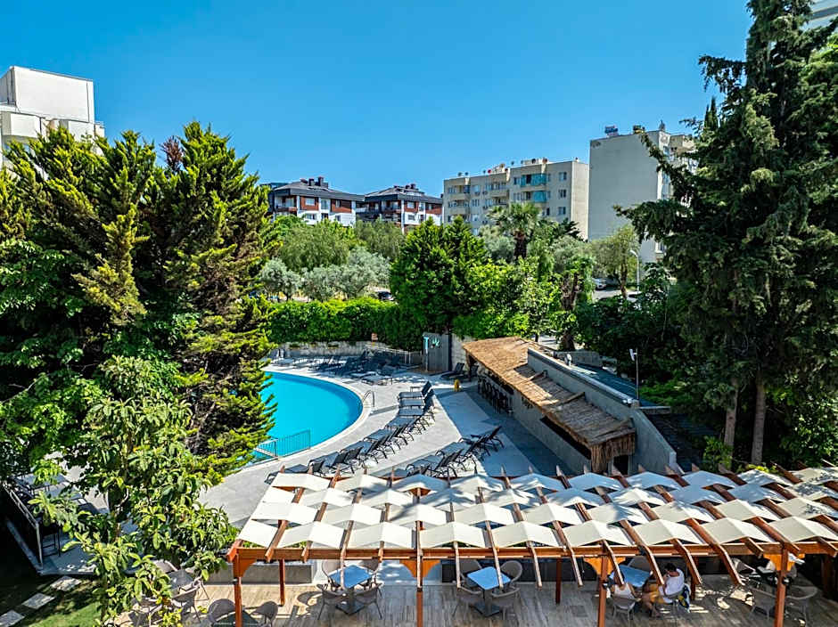 Marbel Hotel by PalmWings