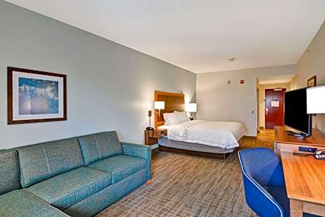Deluxe King Room - Non-Smoking