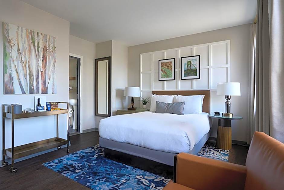 Heathman Hotel