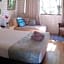 Holland Park Motel