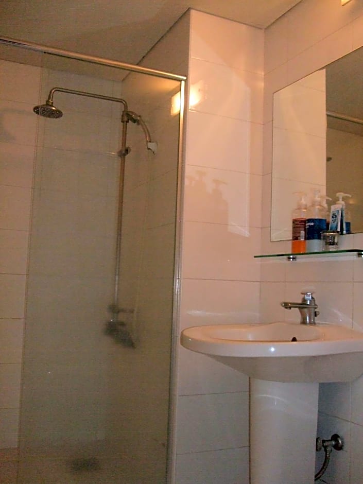 Seongsanpo Sky Hotel