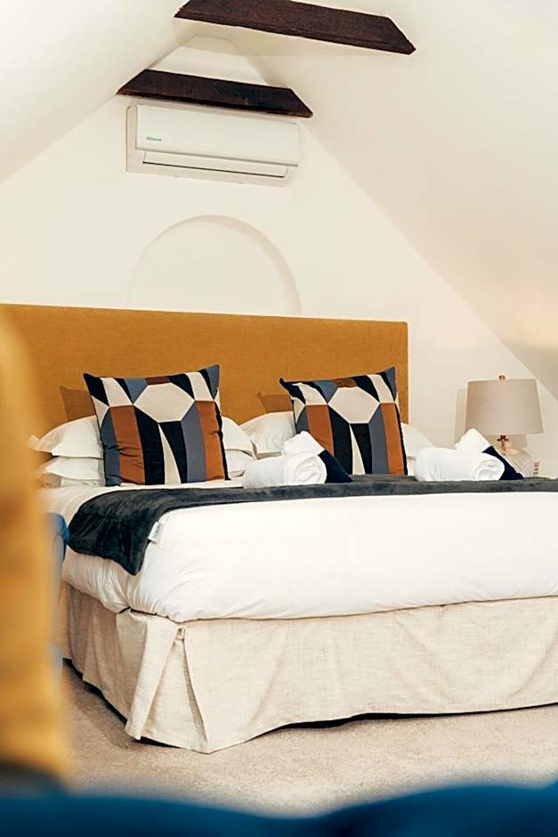 Les Chambres Guest House