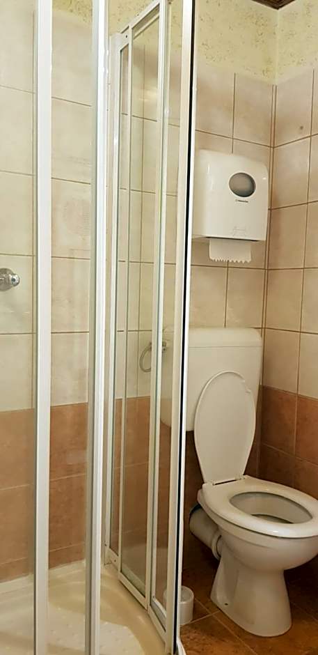 Central Panzió Gyula